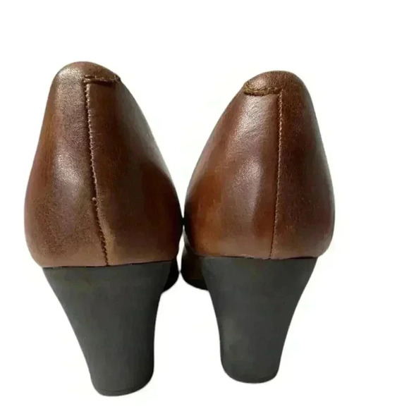 Comfortiva Noxi Women's Brown Leather Upper Slip on Style PillowTop FootBed Pump - Picture 3 of 9